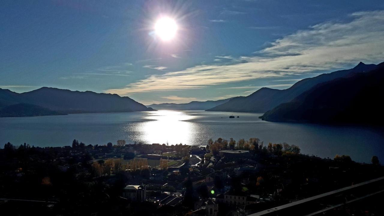 Sole & Lago-Lake Maccagno Buitenkant foto