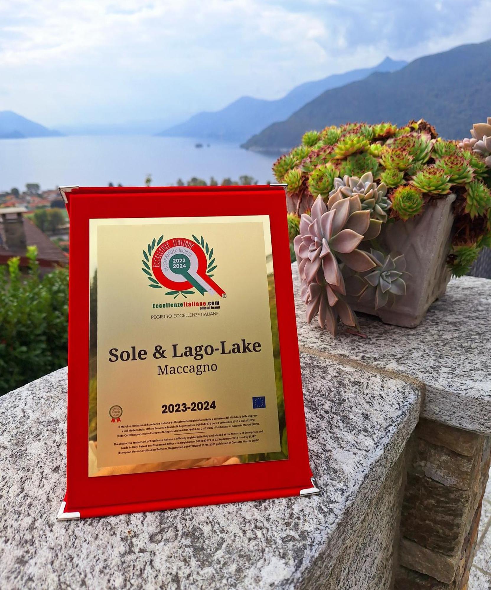 Sole & Lago-Lake Maccagno Buitenkant foto